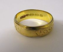 18ct gold band ring size O weight 5.4 g