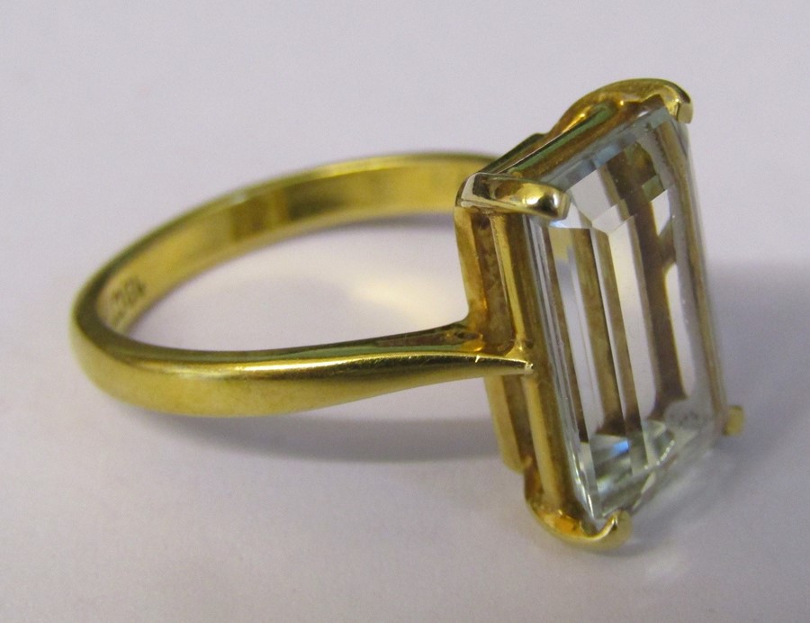 18ct gold and platinum aquamarine ring 3.5 ct size M weight 3.9 g - Image 2 of 4