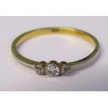 18ct gold diamond trilogy ring size R weight 2.1 g