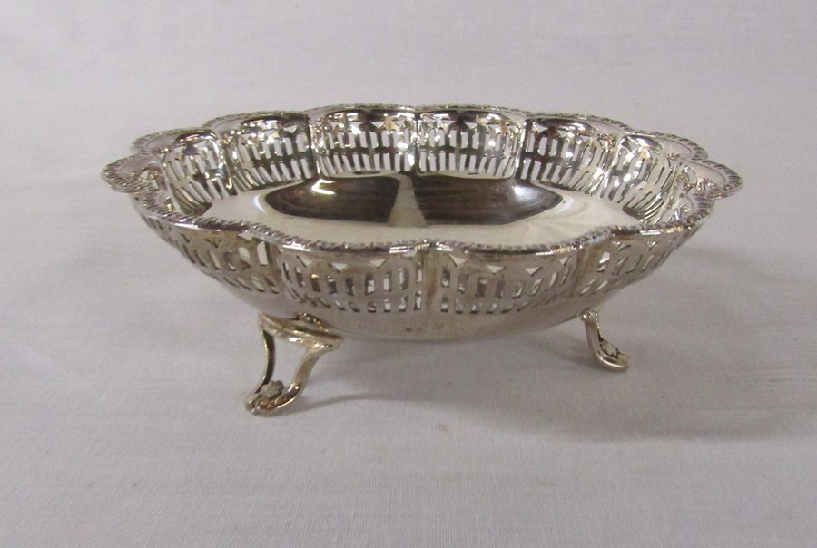 Silver dish Birmingham 1960 weight 2.90 ozt L 12 cm H 4 cm - Image 2 of 3