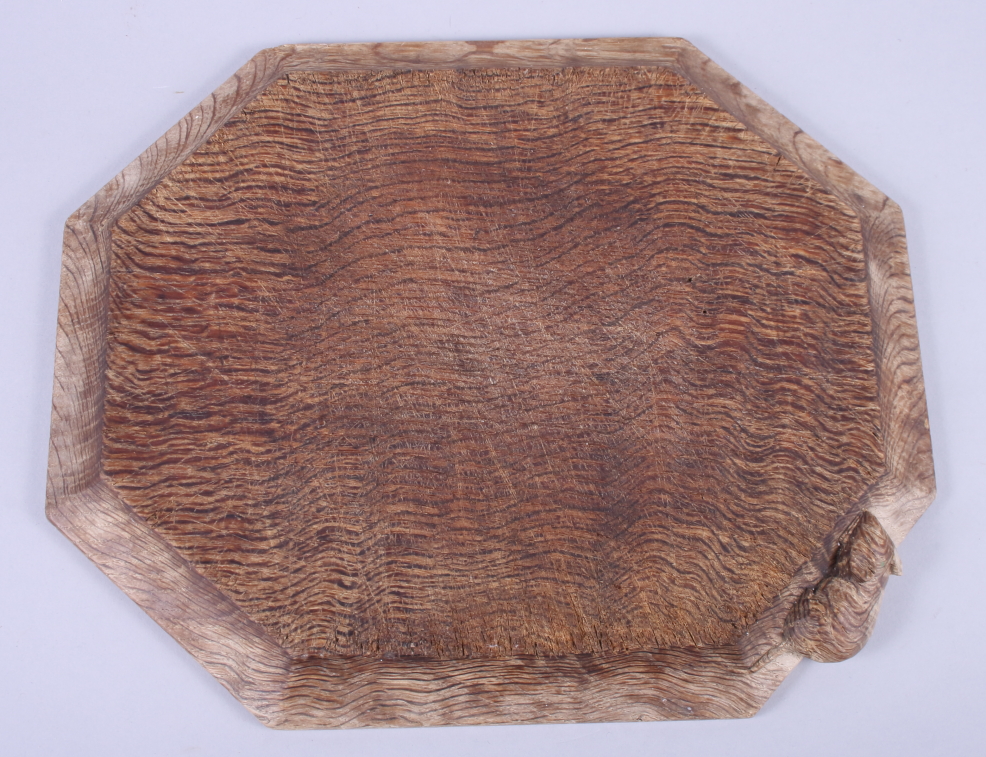 A Robert "Mouseman" Thompson carved oak elongated octagonal cheese board, 12" x 10" - Bild 2 aus 3