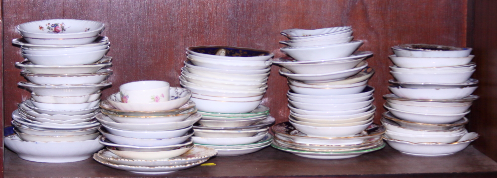 A large collection of English and Continental cabinet cups and saucers, various - Image 4 of 4