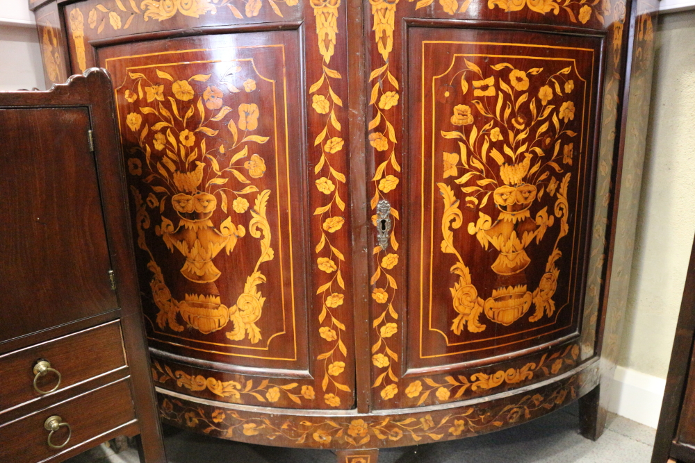 A Dutch marquetry bowfront corner cupboard with classical figures, vases of flowers, enclosed four - Bild 5 aus 6