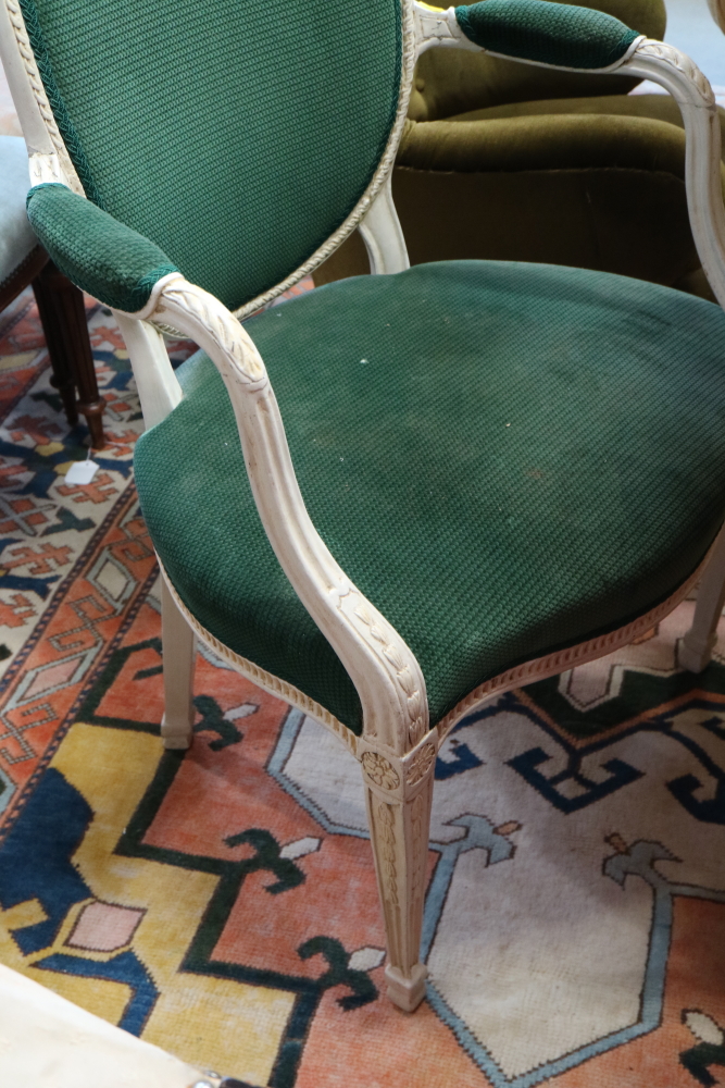 A late Georgian white painted open armchair of Adam design with cameo back, on square taper - Bild 2 aus 8