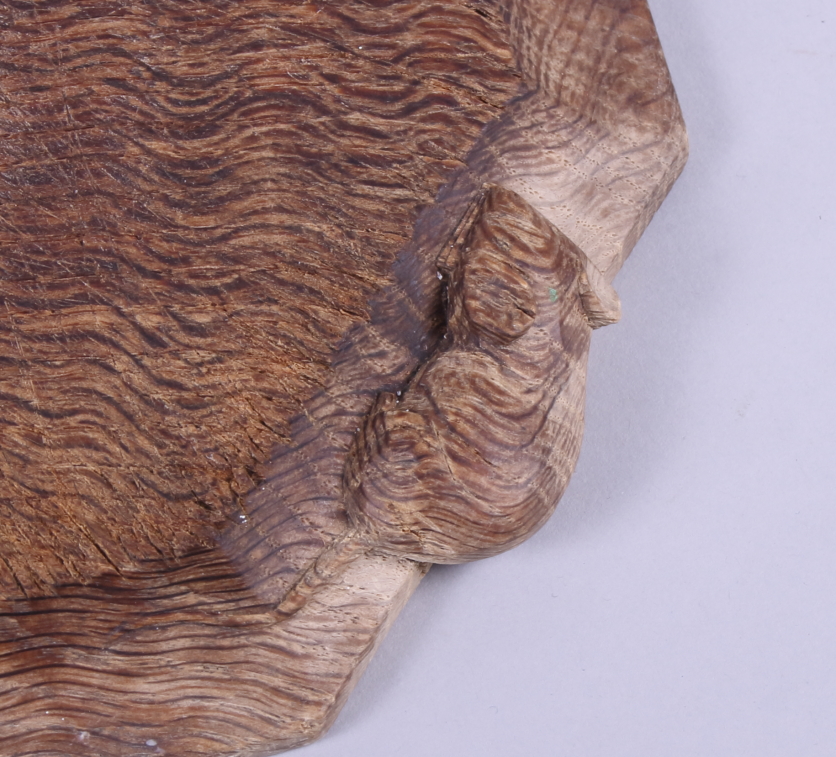 A Robert "Mouseman" Thompson carved oak elongated octagonal cheese board, 12" x 10" - Bild 3 aus 3