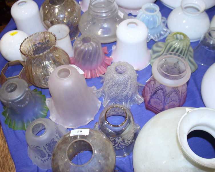 A collection of lustre, coloured, vaseline and other glass oil lamp and light shades - Image 4 of 6