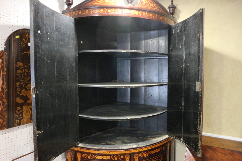 A Dutch marquetry bowfront corner cupboard with classical figures, vases of flowers, enclosed four - Bild 2 aus 6