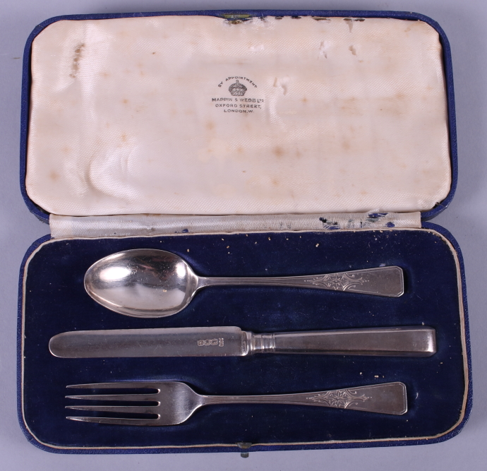 A silver three-piece christening cutlery set, in fitted case, 2.8oz troy approx