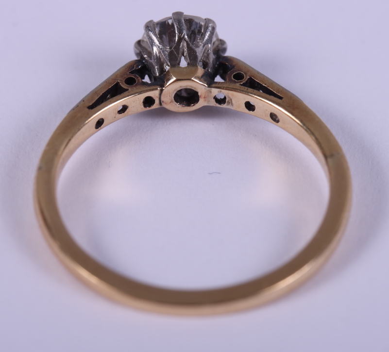 A diamond ring, central stone 0.5ct approx, the shoulders set six diamonds, 0.1ct approx, ring - Image 3 of 4