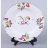 A Vienna cabinet plate, decorated with flowers, 9 1/2" dia