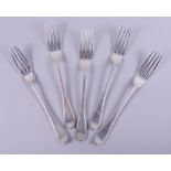 A set of five "pointed bead" pattern table forks, 11.8oz troy approx