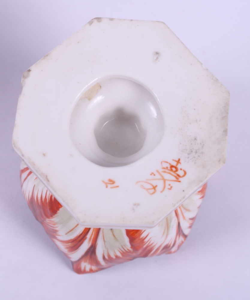 Two 18th century Derby "Tulip" pattern egg cups, on octagonal bases (restorations 2 1/4" high - Image 4 of 8