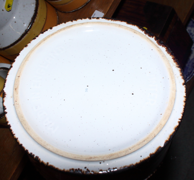 A Midwinter Stonehenge "Sun" pattern tea service, including two teapots, a milk jug, sugar ( - Image 4 of 5