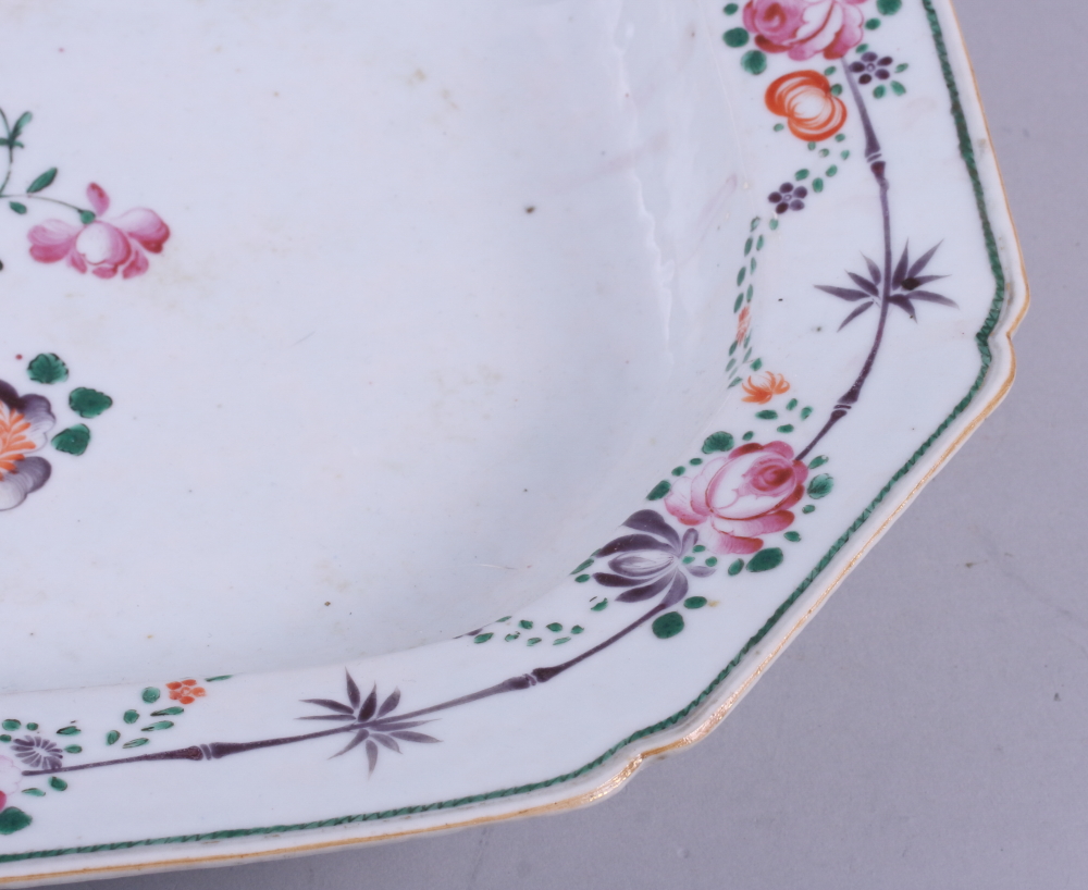 An 18th century Chinese export octagonal meat dish with butterfly and flower decoration, 14 1/2" - Image 4 of 9