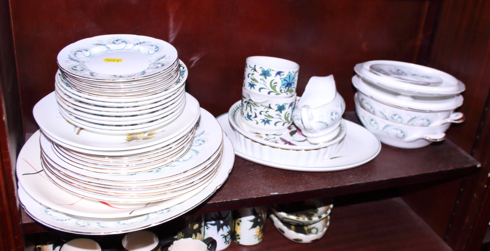 A Royal Standard bone china part dinner service with scrolled decoration, a Portmeirion "Botanic