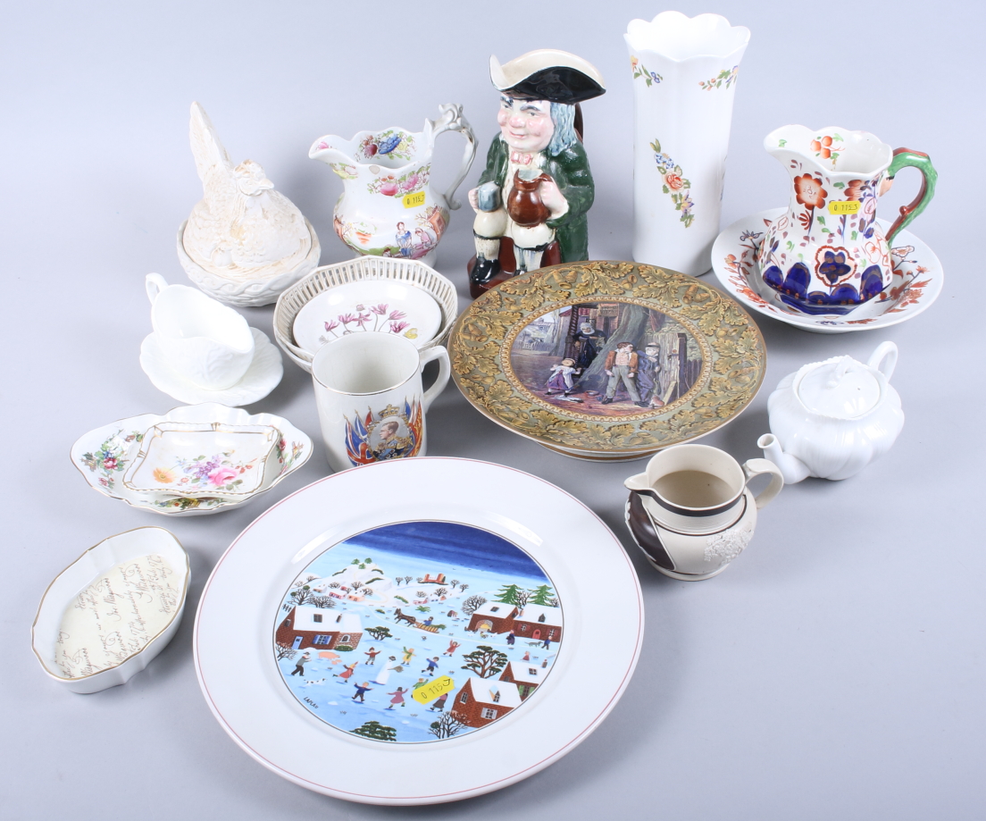 A Villeroy & Boch "Naif Christmas" plate, a number of bone china trinket dishes, a Derby Imari