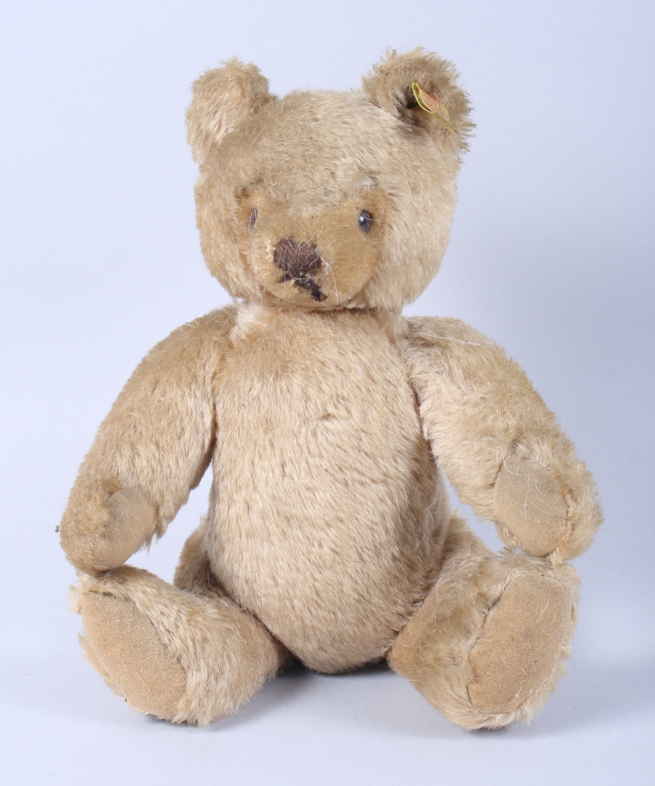 A Steiff 1950s mohair Pooh bear, 10" high