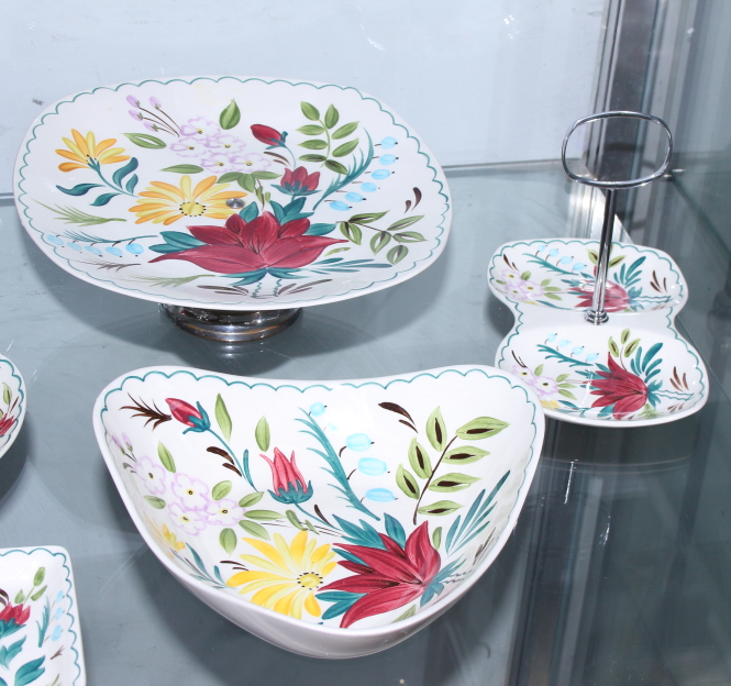 A collection of 1960s Midwinter "Bella Vista" pattern tableware, designed by Eve Midwinter and - Image 5 of 7