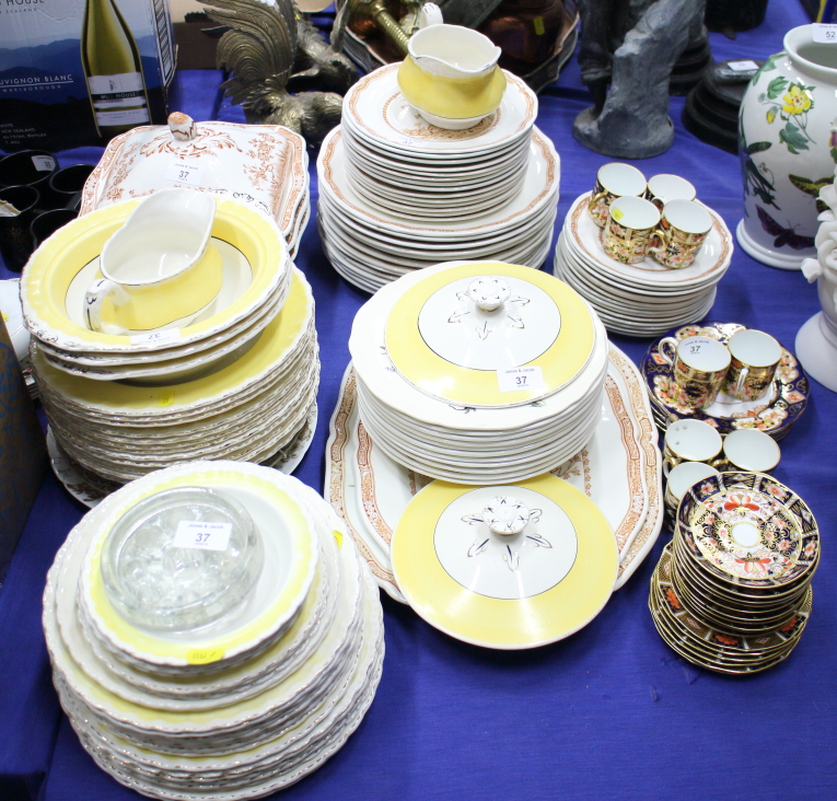 A Furnivals "Quail" pattern part dinner service, a Grindley "Cream Petal" pattern part dinner