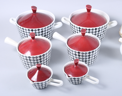 Six Rorstrand "Red Top" pattern casserole dishes and a Delphine part teaset - Bild 2 aus 5
