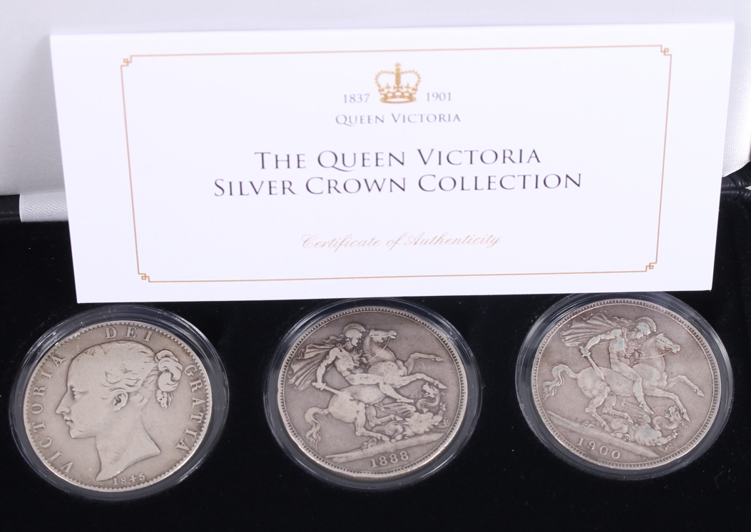 The George III & IV silver crowns, two silver crowns dated 1891 and 1821, in Royal Mint presentation - Image 4 of 5