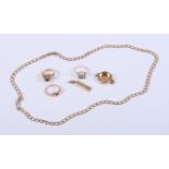 A selection of 9ct gold jewellery, 33.6g