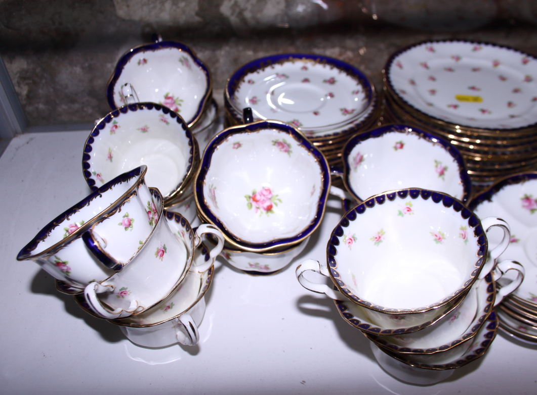 A Crescent bone china floral decorated part combination service - Image 2 of 4