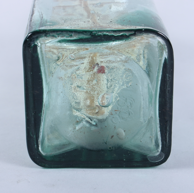 A model of a ship in a bottle, 10" wide - Image 3 of 5