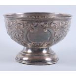 A silver pedestal rosebowl with engraved and embossed decoration, 6.7oz troy approx