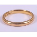 A 22ct gold wedding band, size O, 4.2g