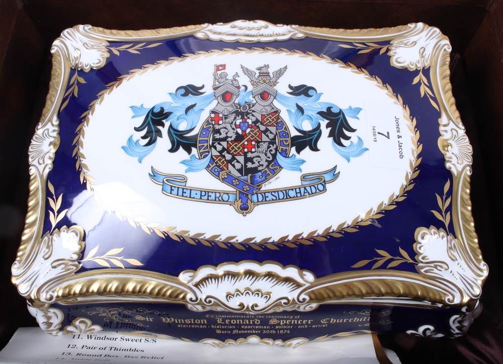 A Paragon bone china limited edition commemorative cigar box, Winston Churchill 299/500 (hair - Image 2 of 3