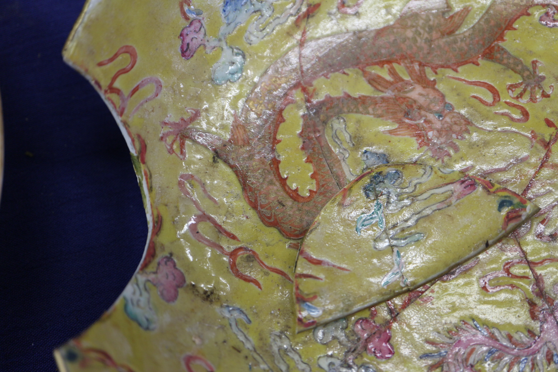 A pair of Chinese porcelain dishes, decorated dragons on a yellow ground, six character marks to - Image 8 of 18