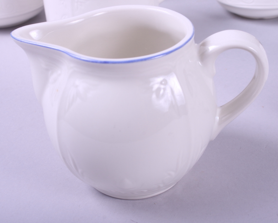 A Villeroy & Boch embossed porcelain part combination service - Image 2 of 6