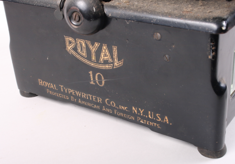 A Royal typewriter, Serial Number X548908 - Image 3 of 3