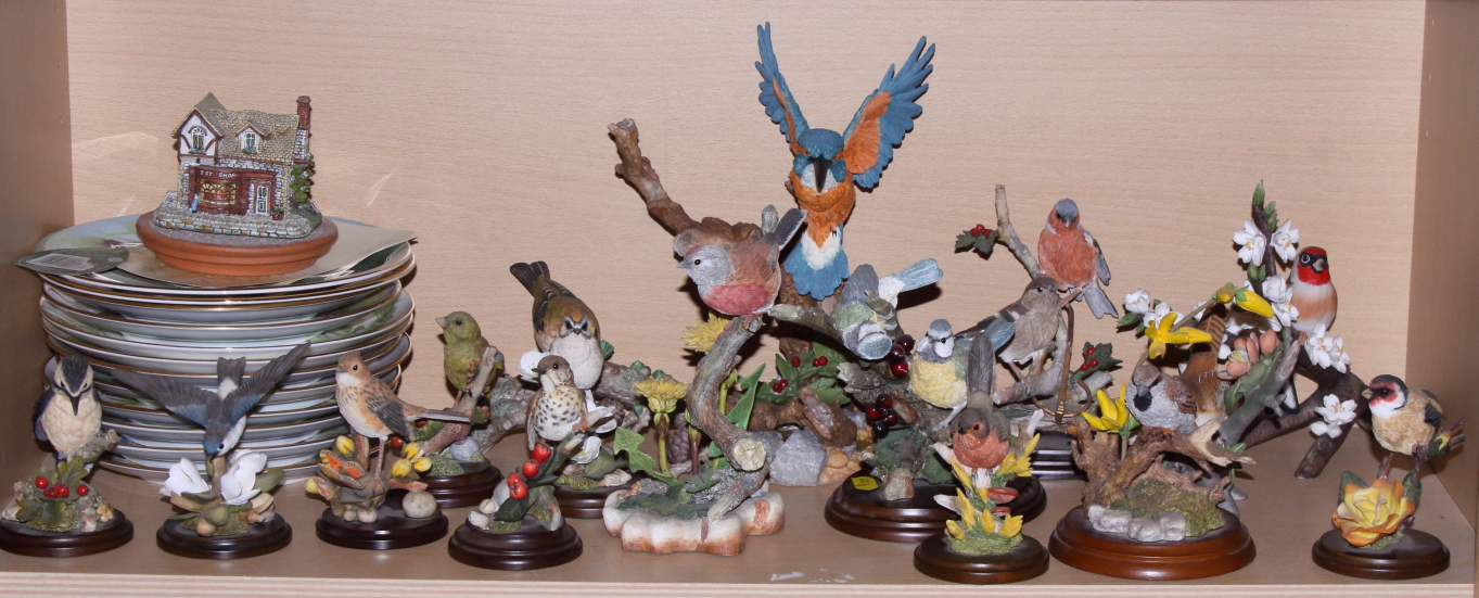 A quantity of porcelain birds, including Country Artist models, Danbury Mint bells, decorated in - Image 3 of 5