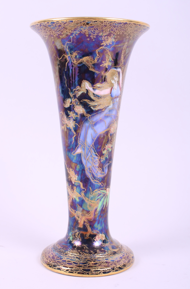 A Wedgwood Fairyland lustre "Butterfly Woman" pattern trumpet vase, designed by Daisy Makeig- - Bild 3 aus 11