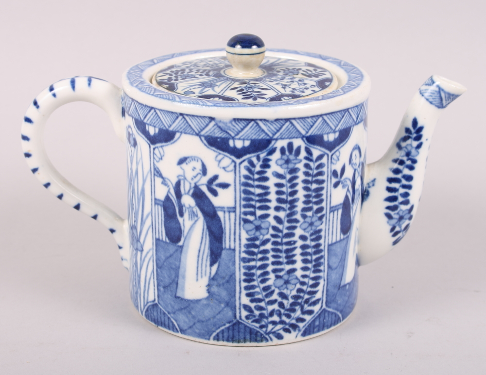 A 19th century Chinese blue and white porcelain teapot, decorated figures, 4 1/2" high