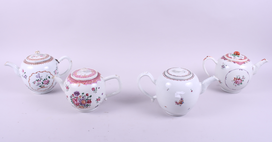 Four 19th century Chinese export teapots with floral decoration (damages) - Image 2 of 11