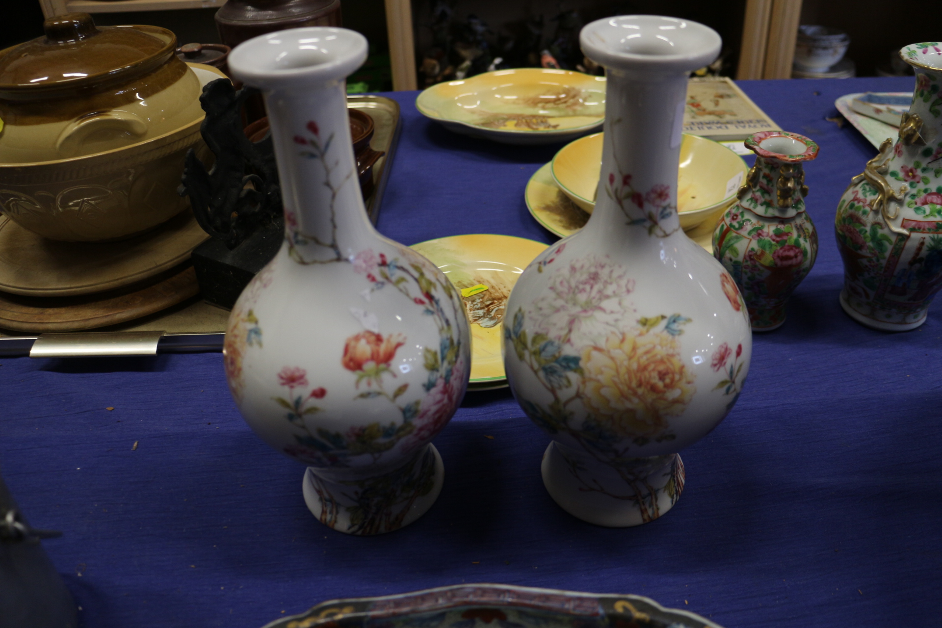 A pair of Chinese porcelain dishes with floral decoration, and various other Oriental inspired - Image 2 of 10