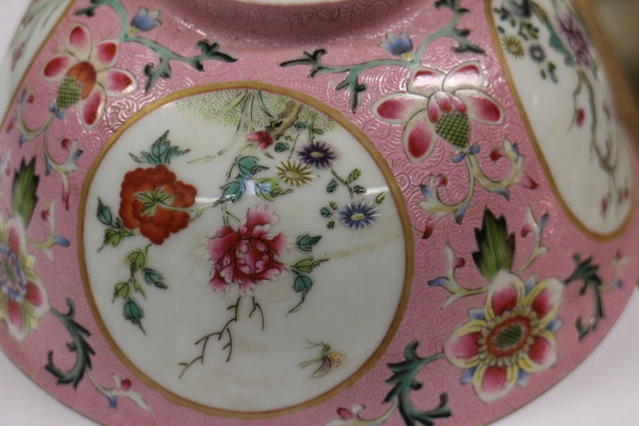 A Chinese porcelain bowl, decorated panels with trees and flowers on a pink ground, inside decorated - Image 7 of 7