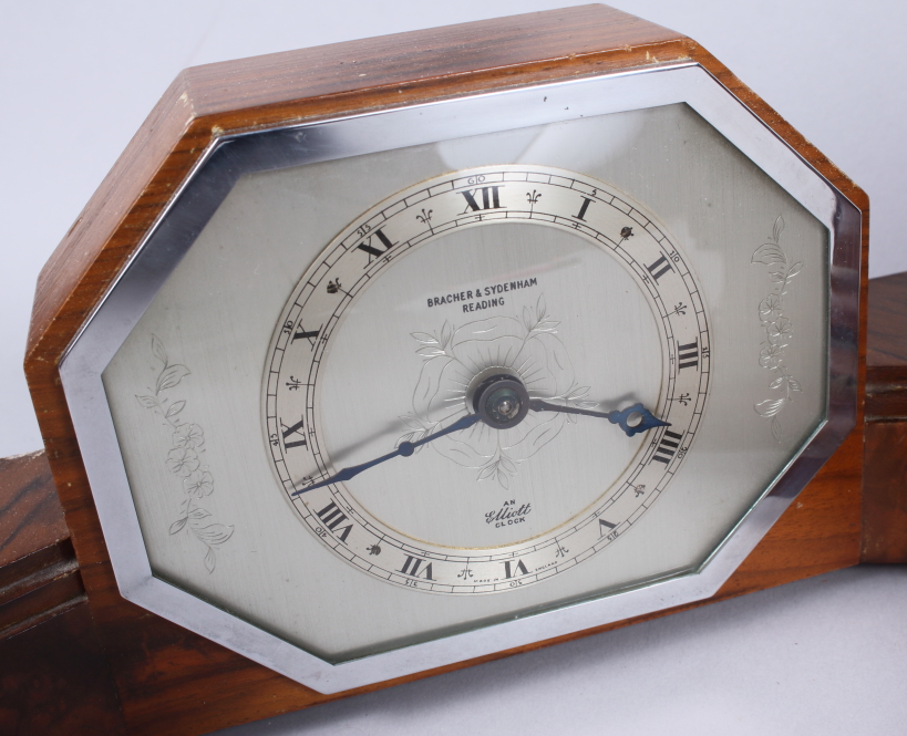 A carved oak mantel clock with Roman numerals, 9" high, and two mid 20th century mantel clocks - Image 3 of 3