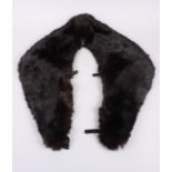 A sable fur collar