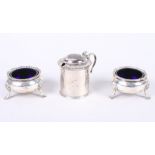 A pair of silver salts of early Georgian design, 4.2oz troy approx, with blue glass liners, a