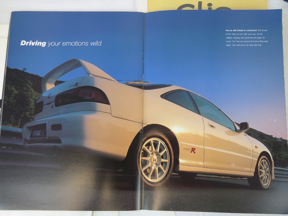 A collection of Renault, VW, Honda and Subaru advertising pamphlets and brochures. - Image 3 of 3