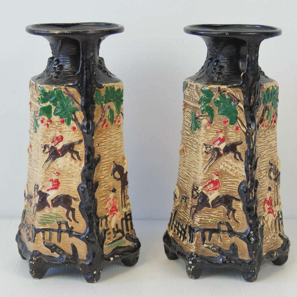 A pair of chalkware hunting themed relie - Image 3 of 4