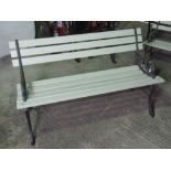 To match above lot. A contemporary iron framed slatted garden bench, 4ft (122cm) wide.