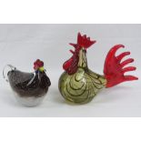 Two Murano Art Glass sitting hens, 18cm and 13cm respectively.