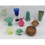 Ten items of assorted coloured glassware.