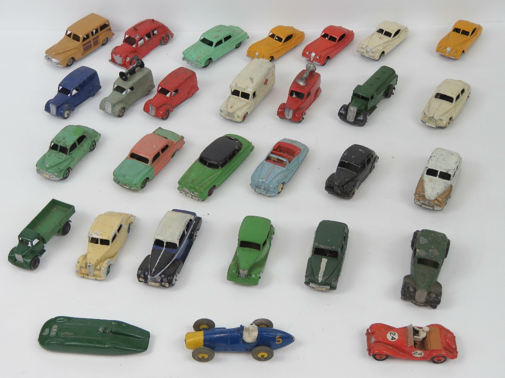 Dinky Toys - Motor cars & Vehicles; A gr