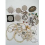 A quantity of assorted vintage costume jewellery including faceted glass bead necklace,